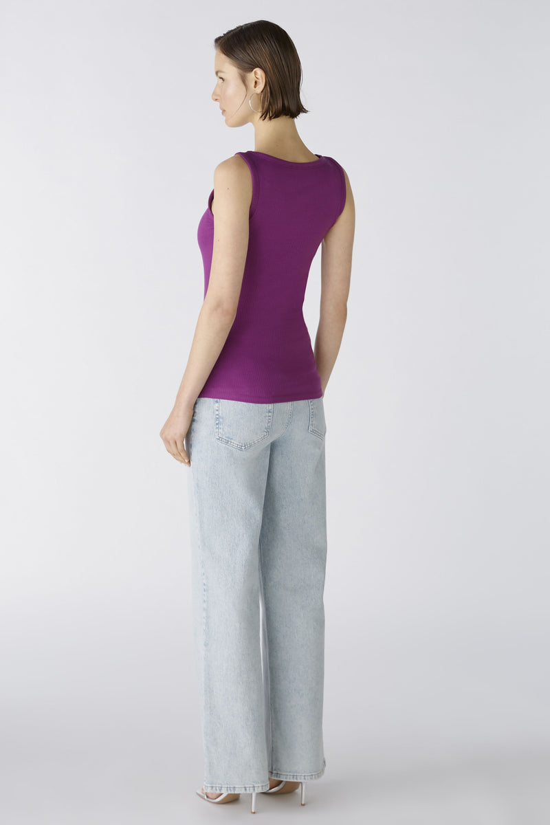 Oui Vest Tee. A slim fit, sleeveless vest with round neck and stretchy material in a bold purple shade.