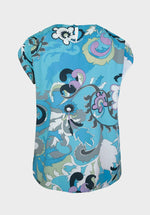 Bianca Darni Cap Sleeve Top. A regular fit top with cap sleeves, round neckline and bold blue and white print.