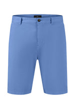 Fynch-Hatton Bermuda Shorts. A pair of casual fit shorts with pockets and zip/button closure.