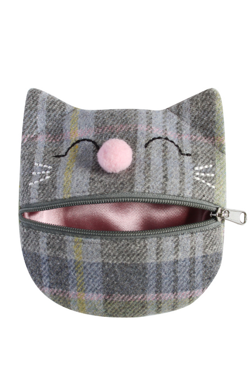 Earth Squared Tweed Purse. A tweed coin purse with zip closure and cat design.