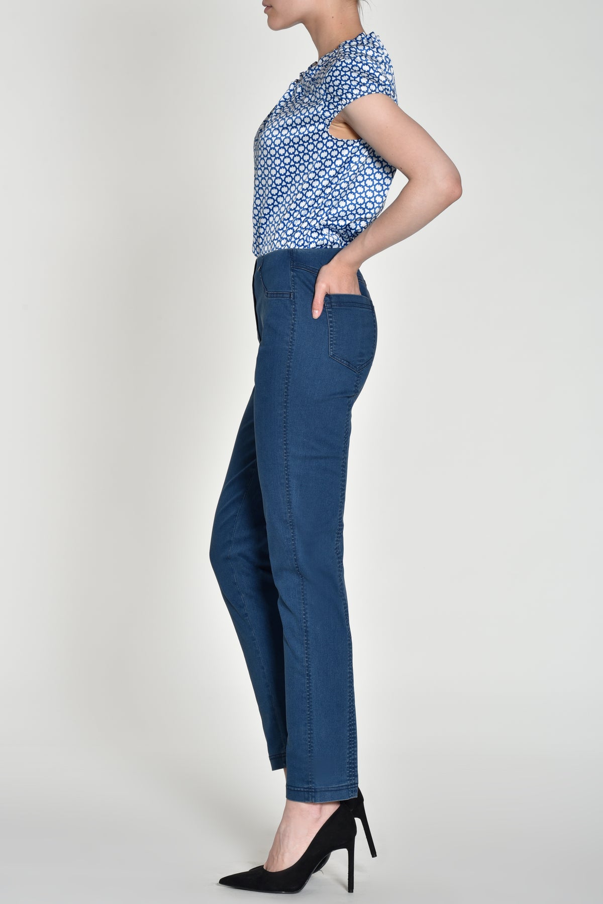 An image of the Robell Bella Trousers