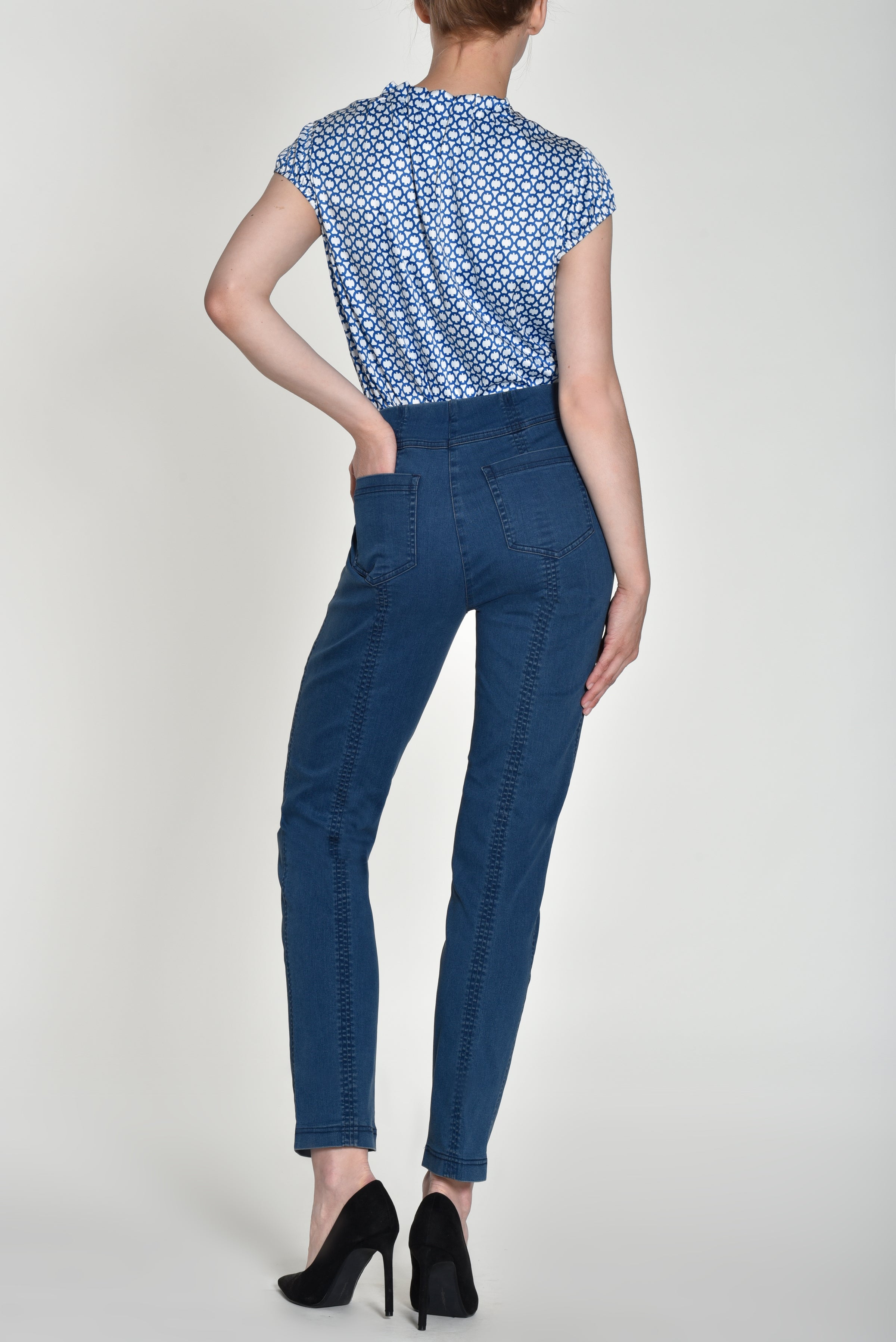 An image of the Robell Bella Trousers