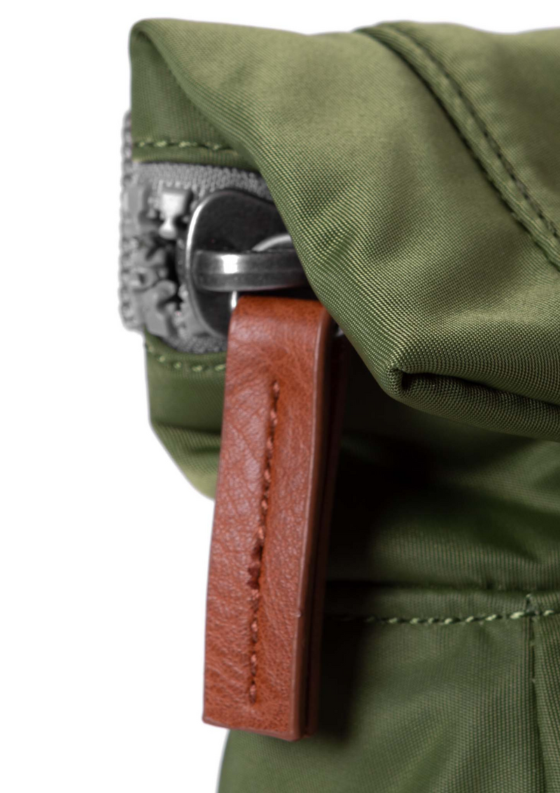 An image of the ROKA London Canfield B Backpack