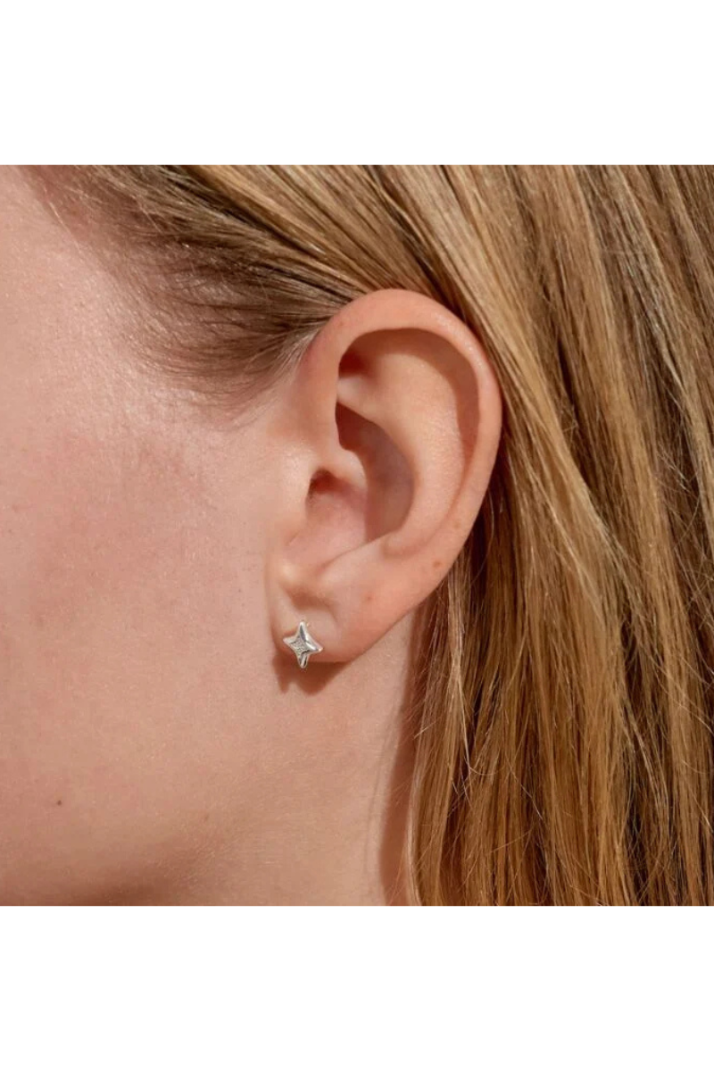 An image of the Joma Jewellery Earring Bauble 'Christmas Wishes 'Stud Earrings