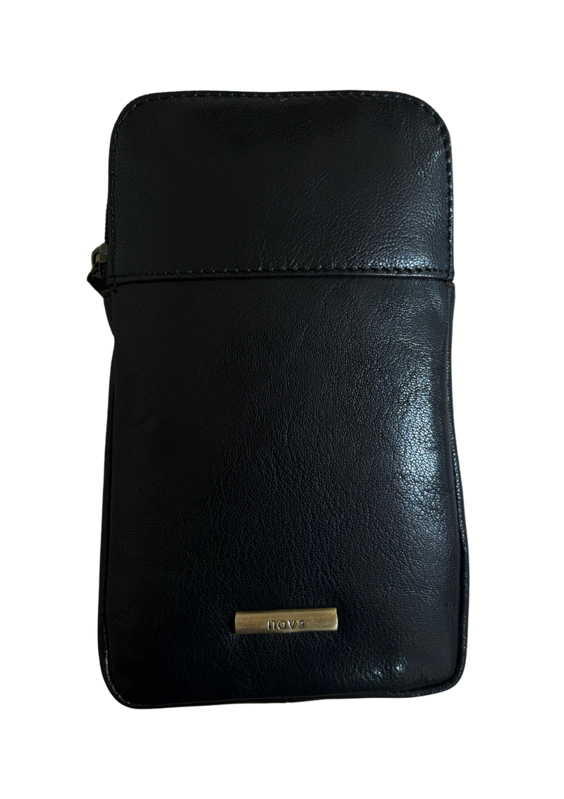 An image of the Nova Leathers Leather Simple Phone Case