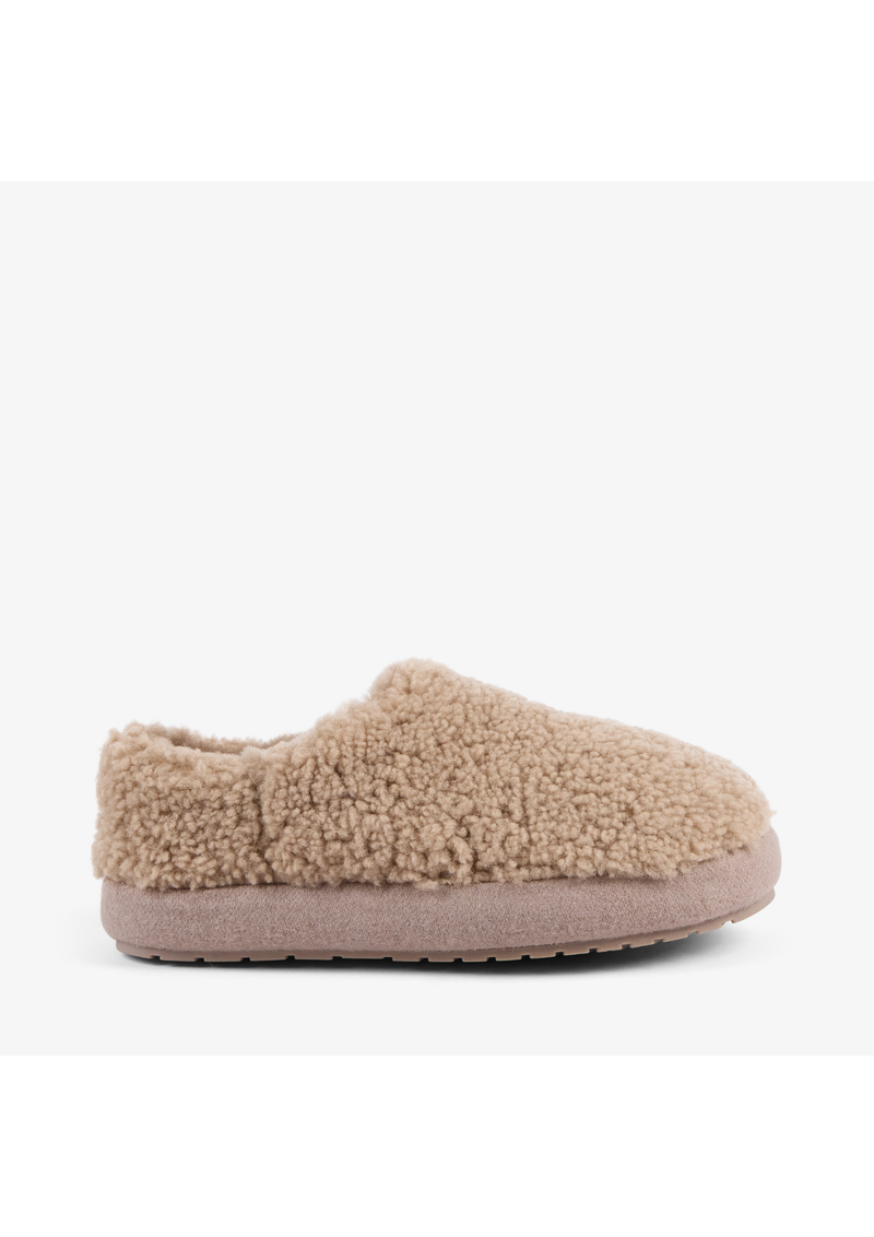 An image of the EMU Australia Aston Slipper