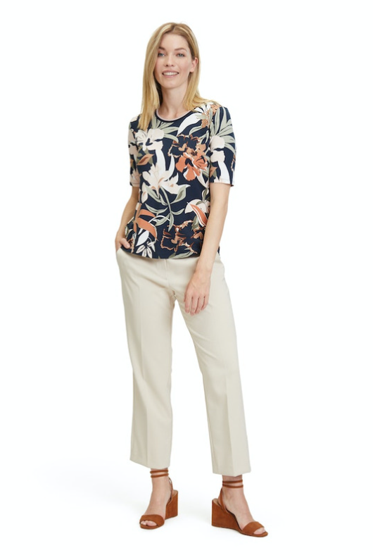 An image of the Betty Barclay Floral Top