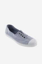 An image of the Victoria 1915 Inglesa Plimsole