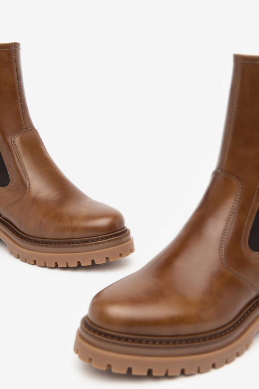 An image of the Nero Giardini Chelsea Boots