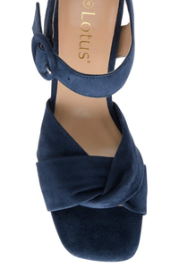 An image of the Lotus Maria Shoe