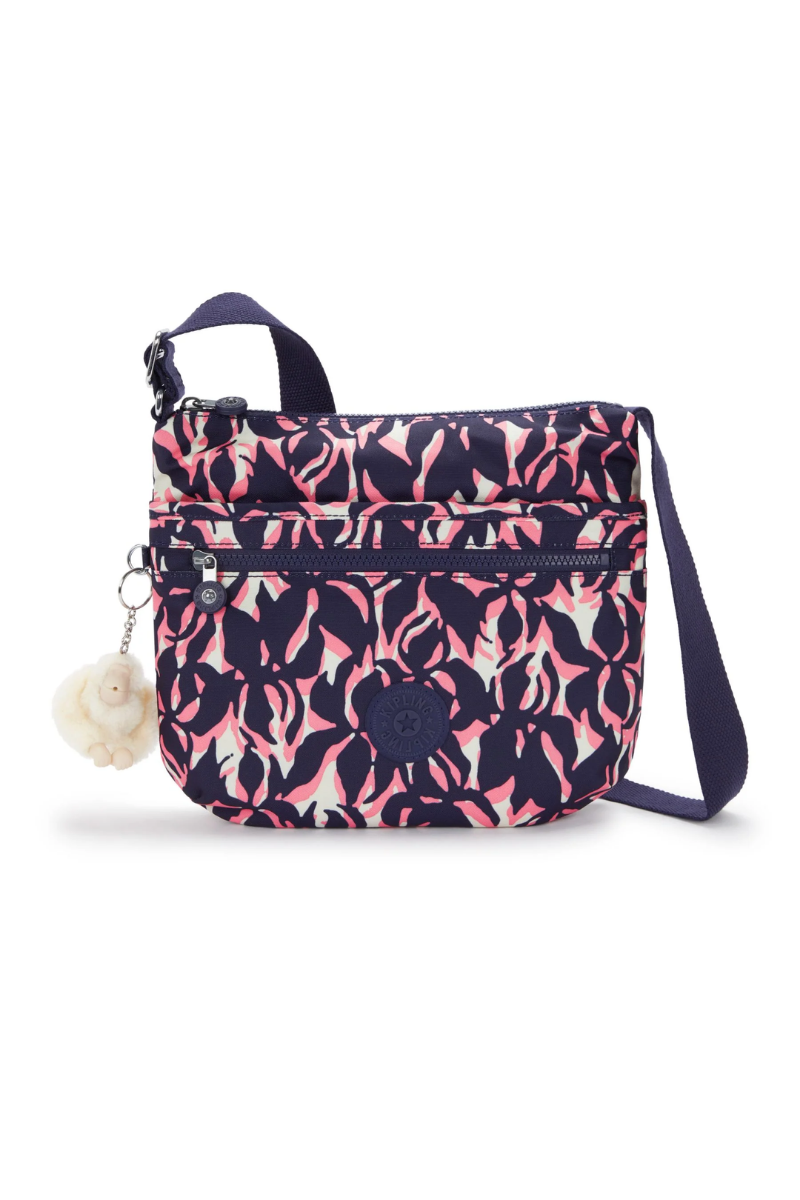 An image of the Kipling Arto Bag