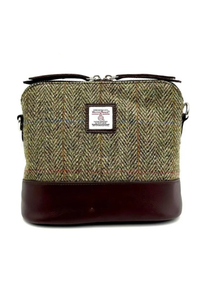 An image of the Maccessori Square Shoulder Bag