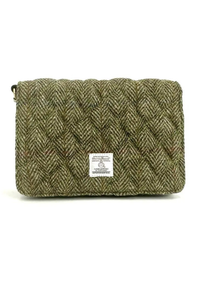 An image of the Maccessori Quilt Shoulder Bag