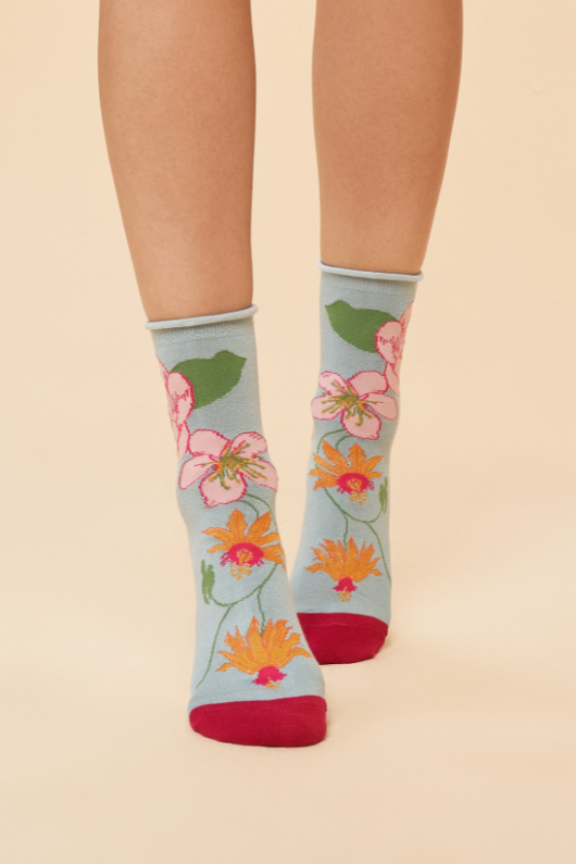 Powder Ankle Socks in tropical flora ice design