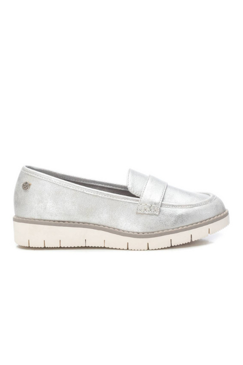 An image of the Xti Loafer