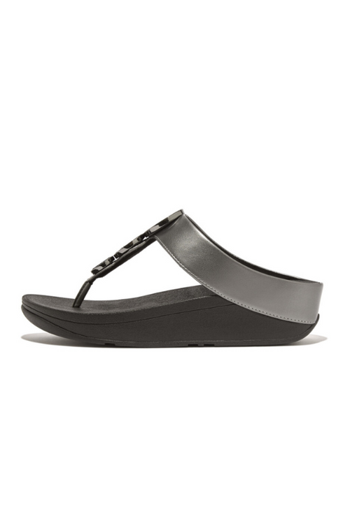 An image of the Fitflop Halo Bead Circle Leather Toe Post Sandals