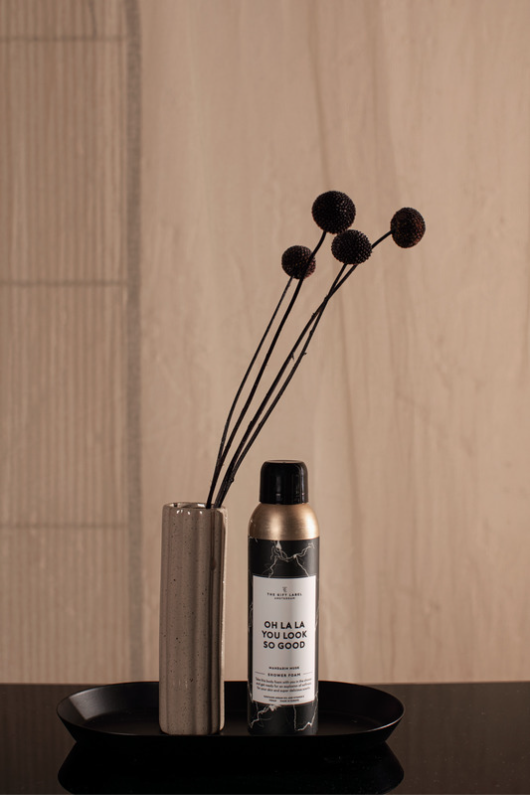 An image of the The Gift Label Shower Foam 200ml
