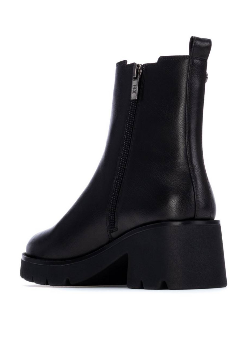 An image of the Xti Leather Heeled Ankle Boot