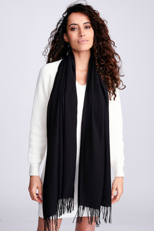 An image of the Pia Rossini Pashmina