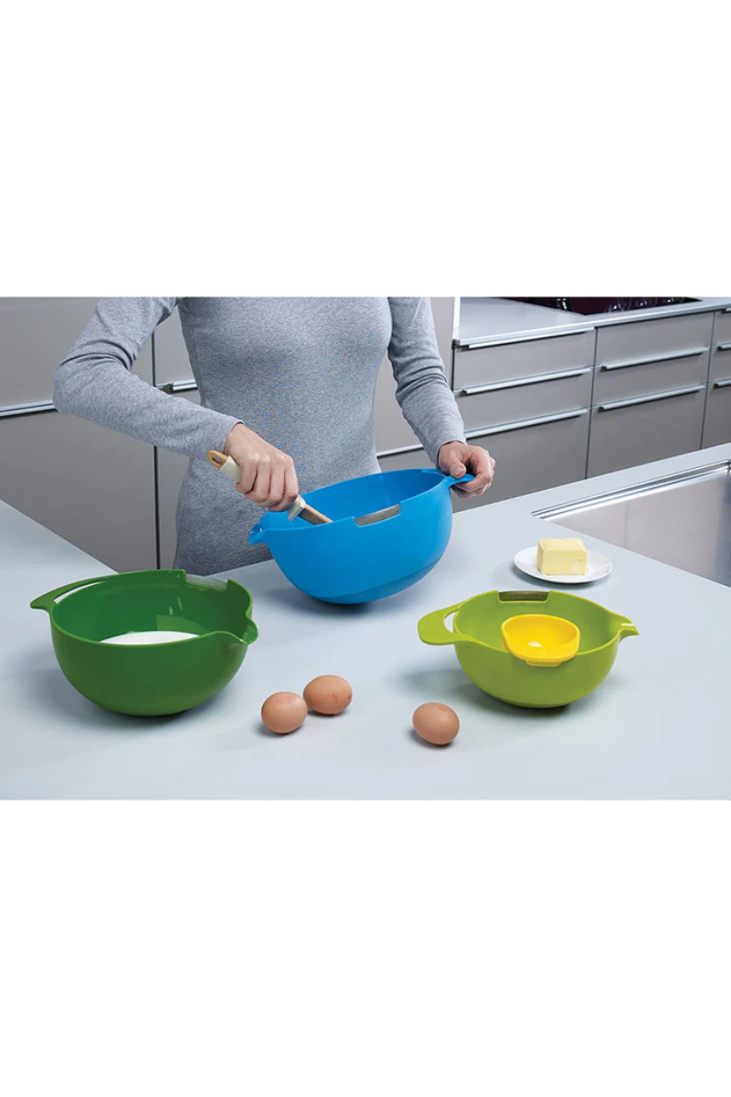 Nest Mix 4-Piece Mixing Bowl Set With Egg-Yolk Separator