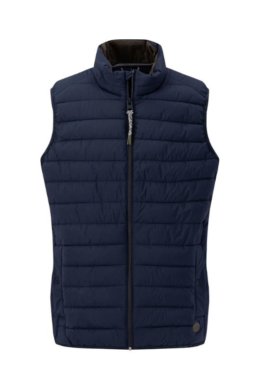 Fynch-Hatton Padded Gilet. A casual fit, men's gilet with a cosy stand-up collar, side pockets, zip fastening, and a cool dark navy design.