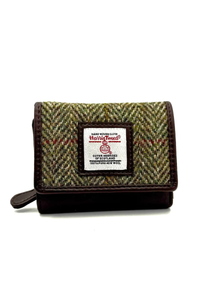 An image of the Maccessori Trifold Purse
