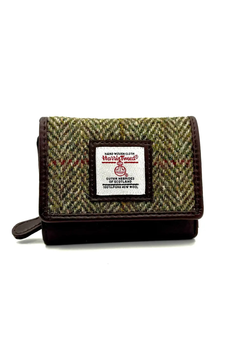 An image of the Maccessori Trifold Purse