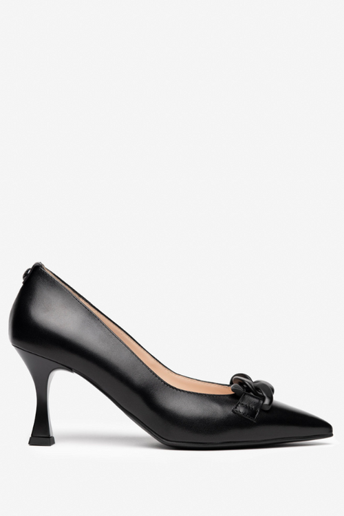 An image of the Nero Giardini Leather Chain Detail Court Shoe
