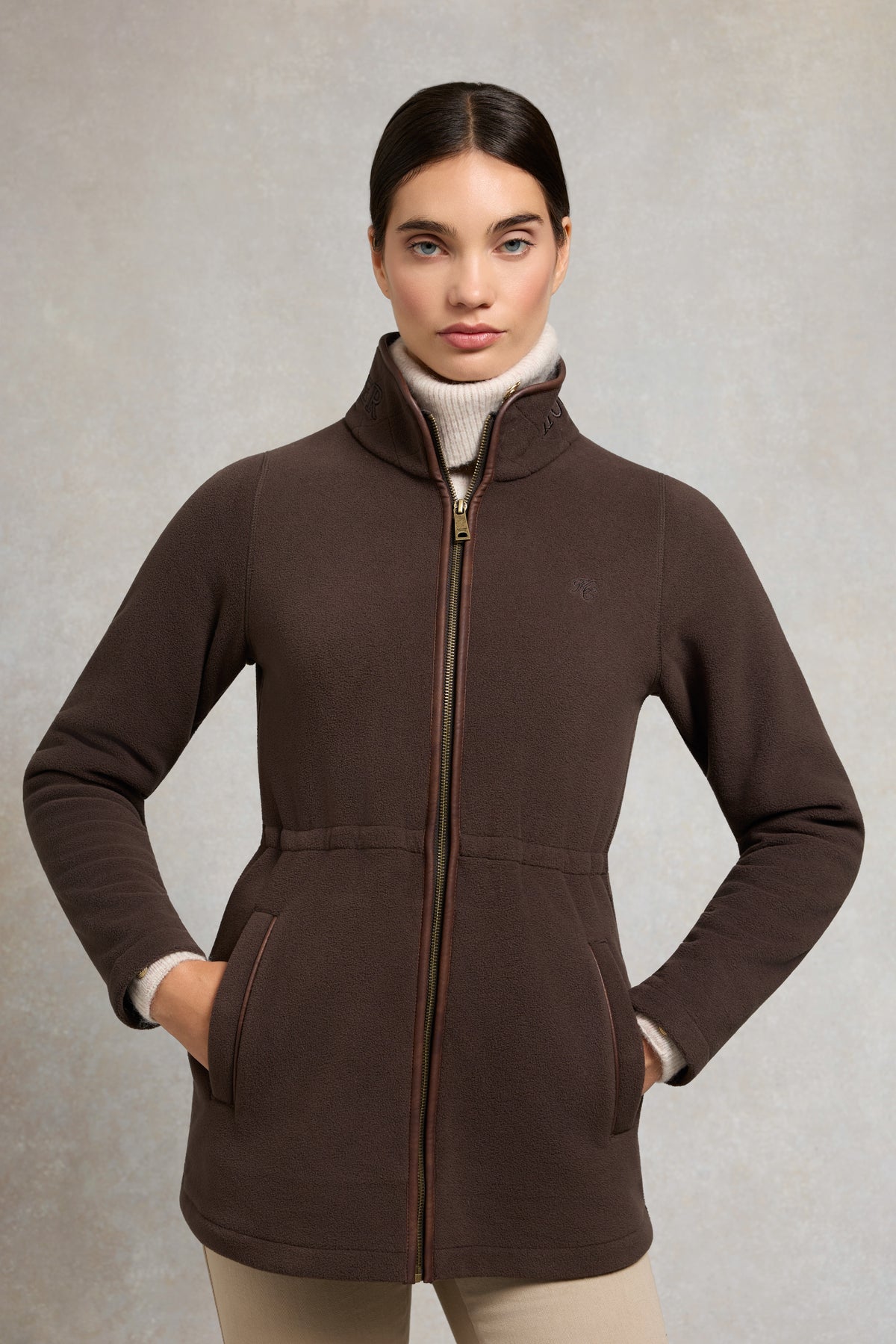 An image of the Holland Cooper Country Longline Fleece