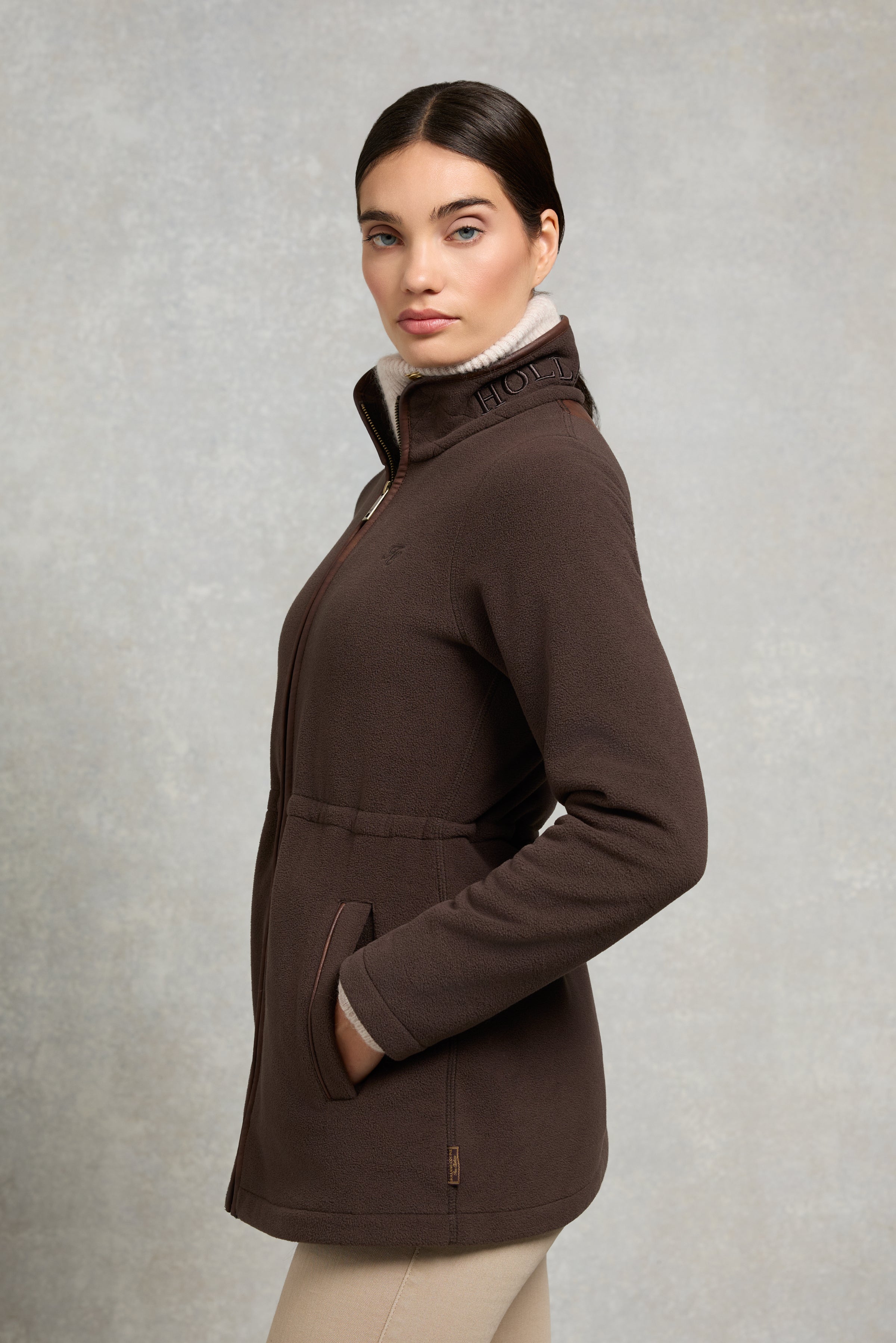 An image of the Holland Cooper Country Longline Fleece