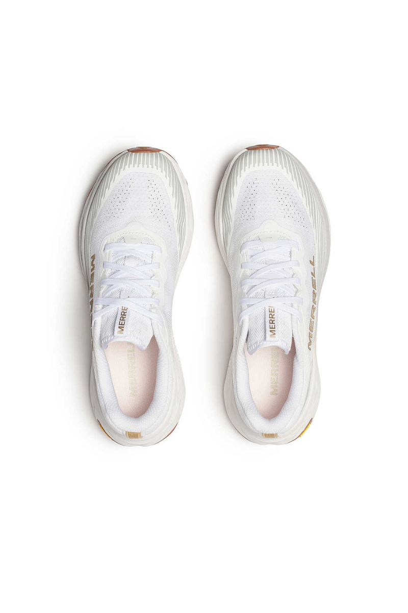 An image of the Merrell Agility Peak 6