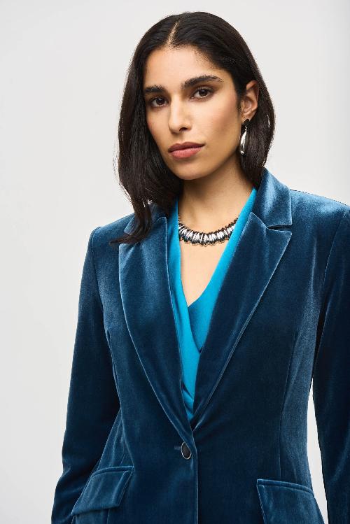 An image of the Joseph Ribkoff Blazer