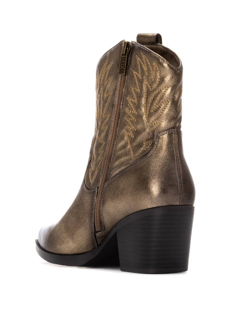 An image of the Xti Leather Heeled Ankle Boot