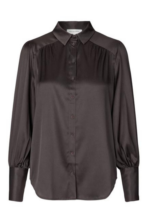 An image of the Dea Kudibal Cadencedea Shirt