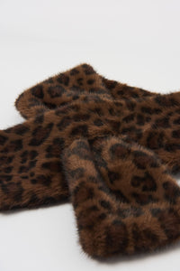 An image of the Joseph Ribkoff Scarf