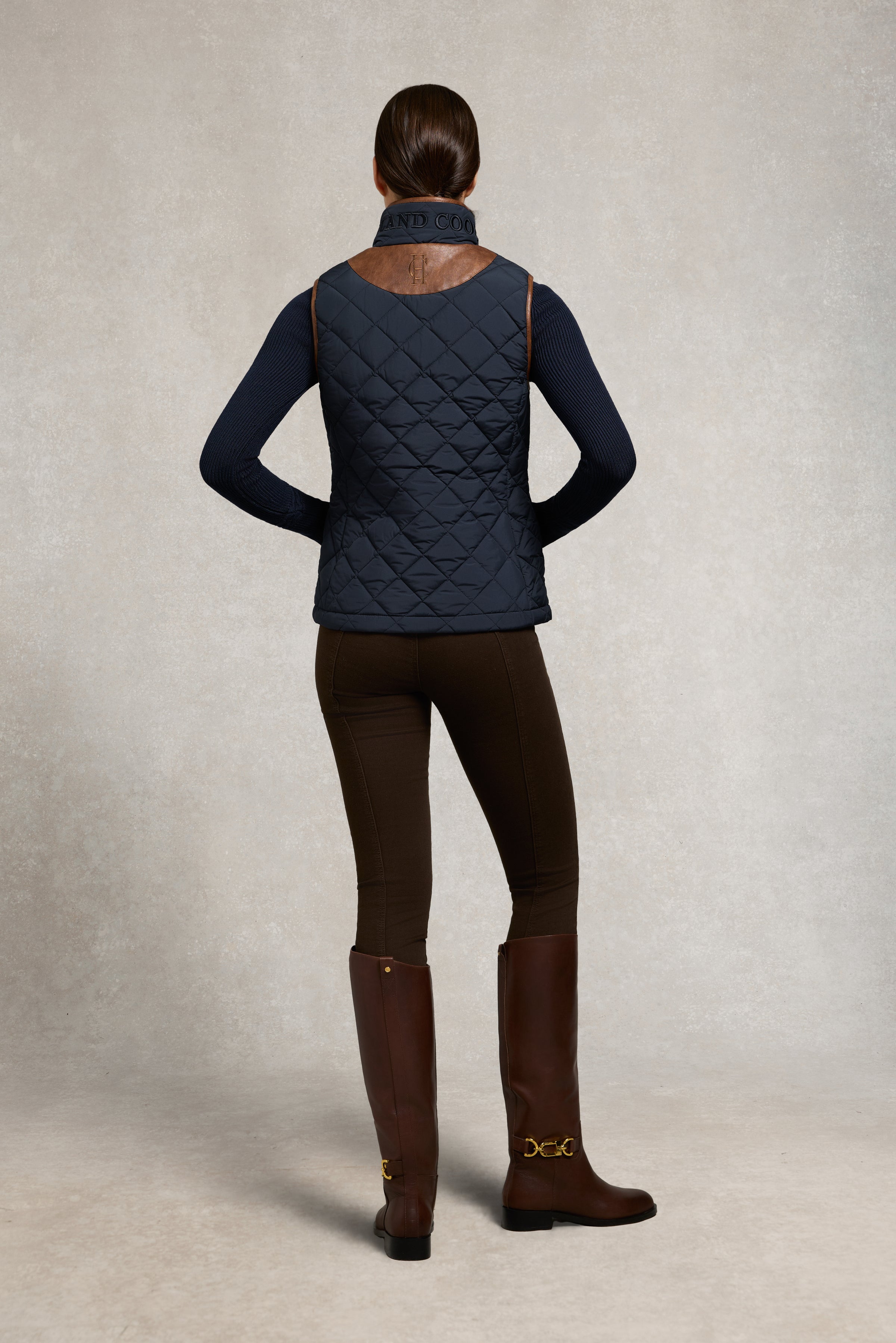 An image of the Holland Cooper Lightweight Country Gilet