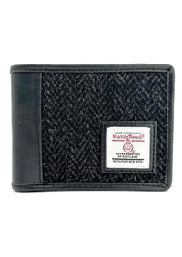 An image of the Maccessori Bifold Wallet
