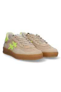 An image of the Alpe Another Trend Iconic Baby Silk Trainer