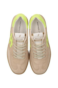 An image of the Alpe Another Trend Iconic Baby Silk Trainer