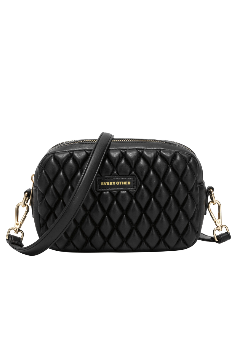 An image of the Every Other Quilted Camera Bag