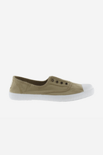 An image of the Victoria 1915 Inglesa Plimsole