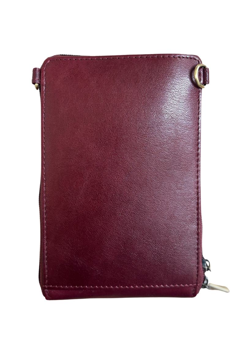 An image of the Nova Leathers Phone Bag