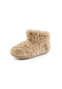 An image of the Bedroom Athletics Lauren Luxury Borg Fleece Short Slipper Boot