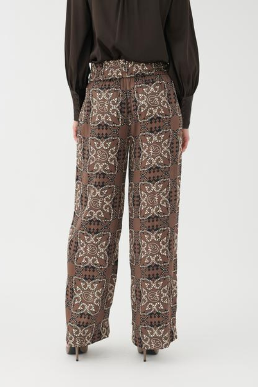 An image of the Dea Kudibal Margodea Trousers