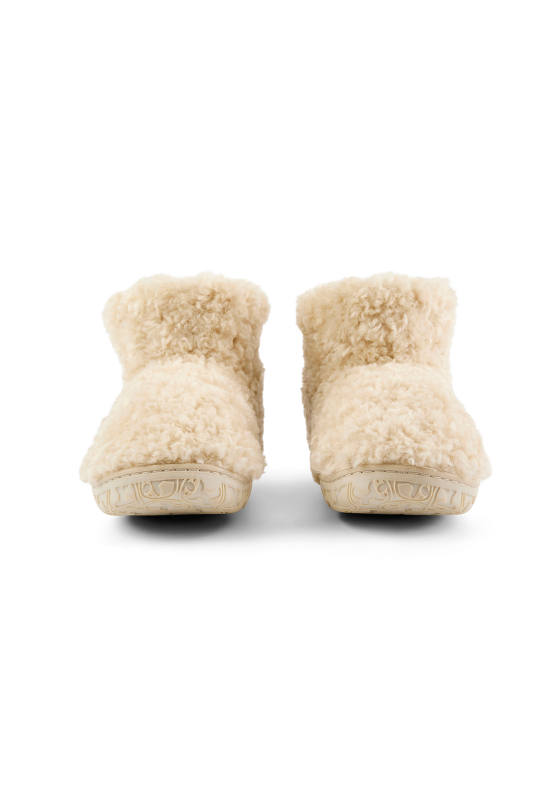 An image of the Bedroom Athletics Lauren Luxury Borg Fleece Short Slipper Boot