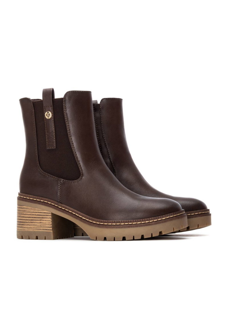 An image of the Xti Leather Ankle Boots