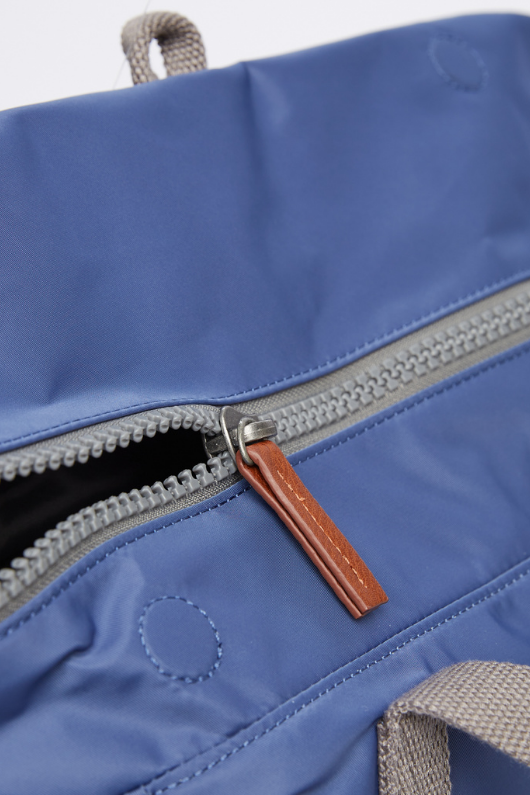 An image of the ROKA London Canfield B Backpack