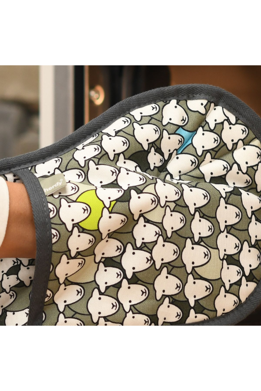 The Herdy Company Oven Glove in Flock