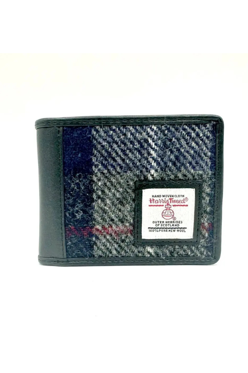 An image of the Maccessori Trifold Wallet