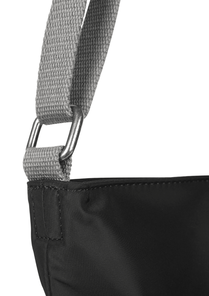 An image of the ROKA London Kennington B Bag